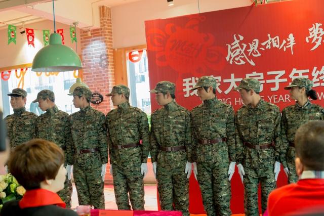 乐业公路养护中心迅速开展公路除雪保通